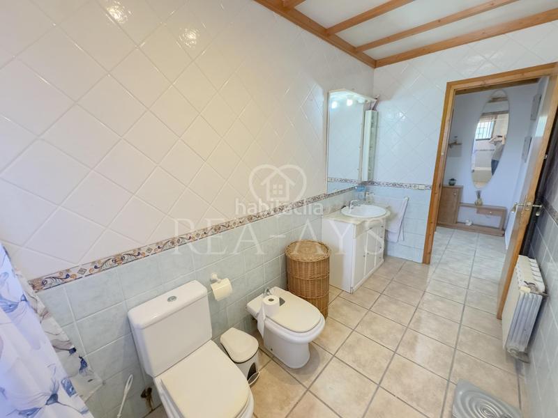 Foto ffc85a61-680b-4049-8a7a-6a16847f5efa. Chalet con riscaldamento parcheggio in Cervelló