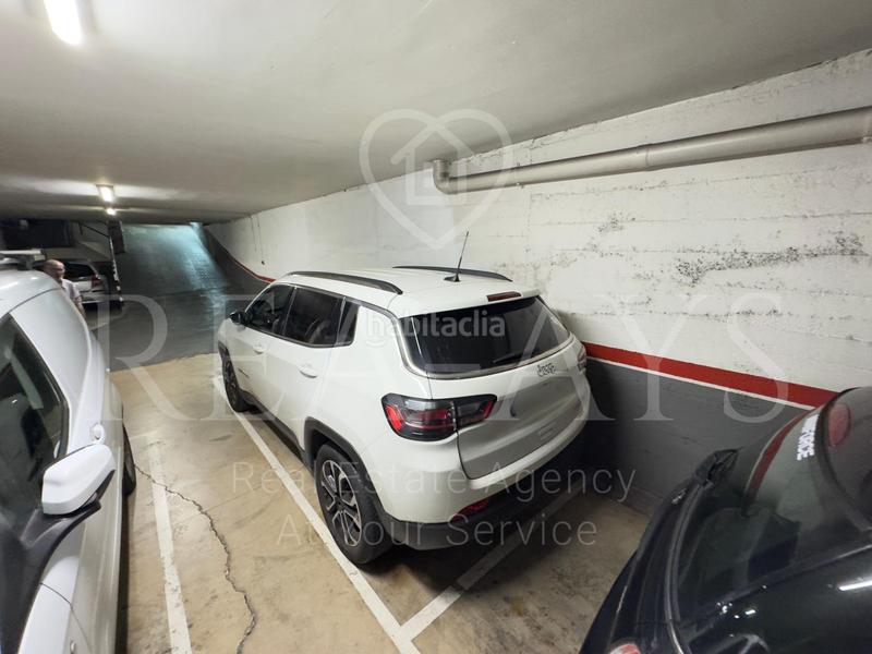 Foto 42f8e948-b640-4c46-8630-02bb8f16147c. Autoparkplatz in La Roureda Viladecans