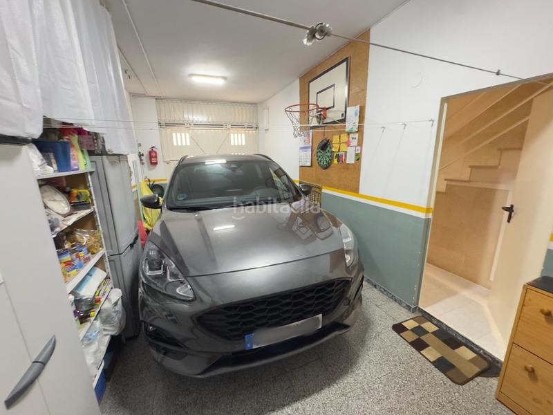 Foto 48838f42-d2e1-4cfb-9161-f20f9e4b15c4. Maison jumelée avec chauffage parking dans Torrent Ballester Viladecans