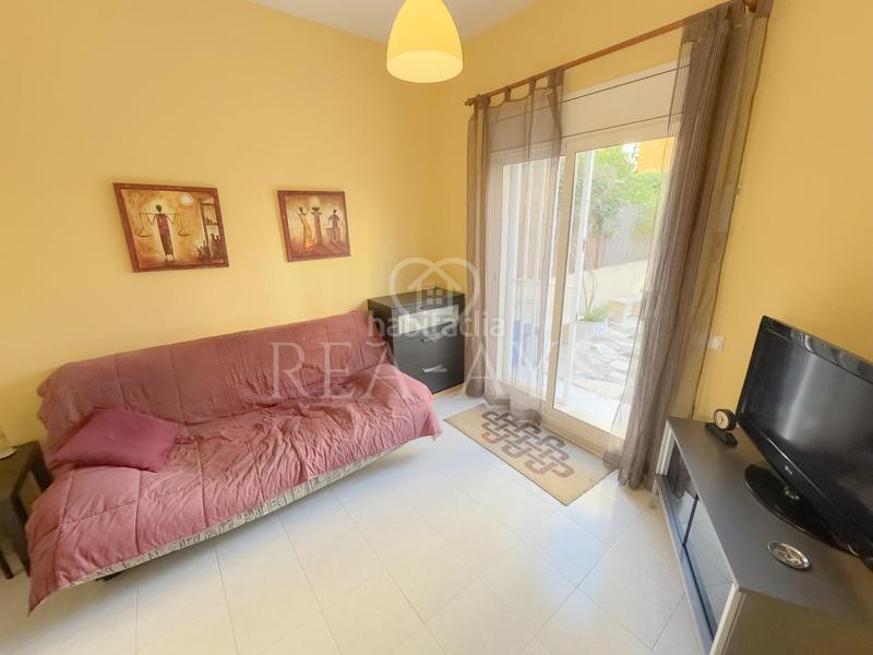 Foto 4c6bdf08-7dce-4dad-81c2-ef3061c85e5f. Maison jumelée avec chauffage parking dans Torrent Ballester Viladecans