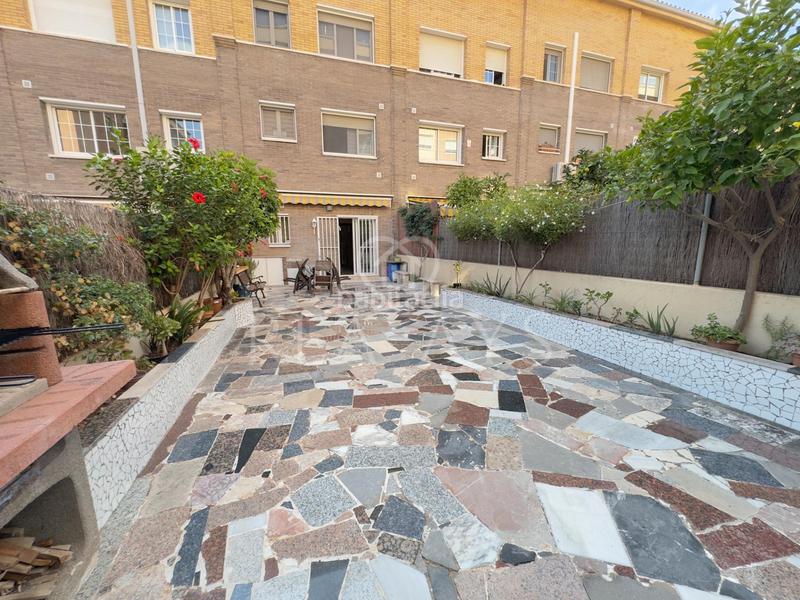 Foto 94ff5068-5257-4f14-a1ad-04974e001408. Maison jumelée avec chauffage parking dans Torrent Ballester Viladecans