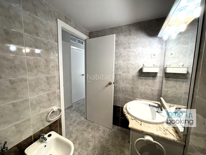 Foto 59b78dd7-34e4-4db5-b698-56dd6713f7da. Apartamento en carrer de la burguera 3 ??? ¡inversión segura ! apartamento con licencia turística incluida ??? en Salou