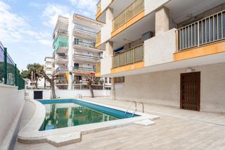 Apartament a Passatge del doctor pigem 4. Piso de 2 habitacion con licencia turistica en salou