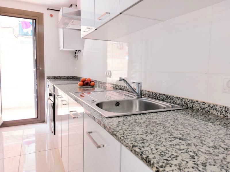 Foto 0b8c2898-3ca4-486c-88c3-1c8cec6746f4. Apartament a carrer de guillem de montcada 46 a Barenys Salou