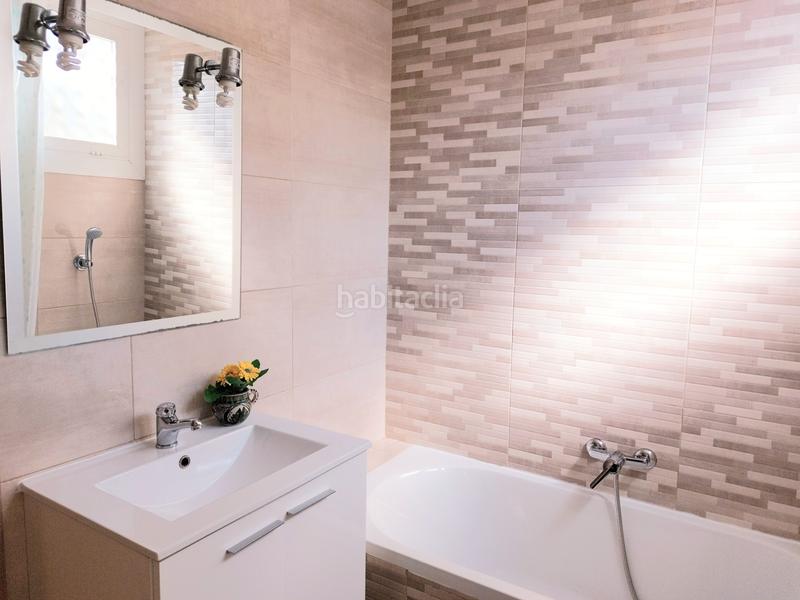 Foto 9716003a-1907-4174-a3bb-738c94c4227f. Apartament a carrer de guillem de montcada 46 a Barenys Salou