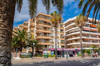 Apartament a Passeig de jaume i 15. Increble oportunidad en salou! piso reformado con parking junto