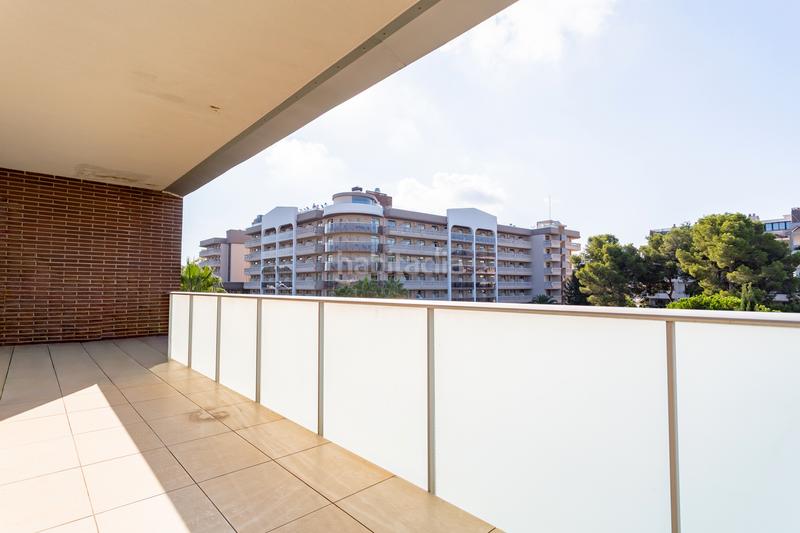 Foto c86d23ab-f40a-455b-af9d-9c791b72e8f6. Penthouse in camí de les pasquales 4 in Plaça Europa - Port Aventura Salou