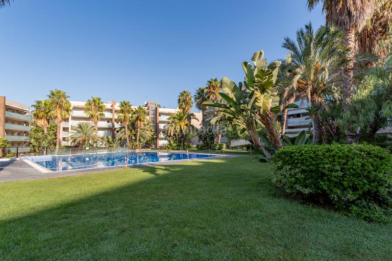 Foto f3e21f1a-19a9-47c9-9803-daa03413aadb. Penthouse in camí de les pasquales 4 in Plaça Europa - Port Aventura Salou