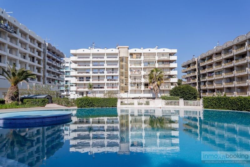 Foto 07c9b4de-49f0-4241-b14e-e29845f899a1. Apartament amb piscina a Mar i Camp - Platja dels Capellans Salou