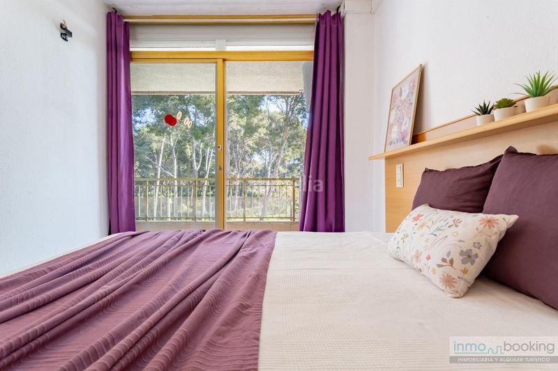 Foto 52f0d863-73e5-45dd-9cbc-58ade6bd146e. Apartament amb piscina a Mar i Camp - Platja dels Capellans Salou