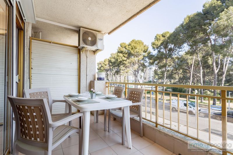 Foto cce8198c-0e6c-44b1-ad8a-619895cc6065. Apartament amb piscina a Mar i Camp - Platja dels Capellans Salou