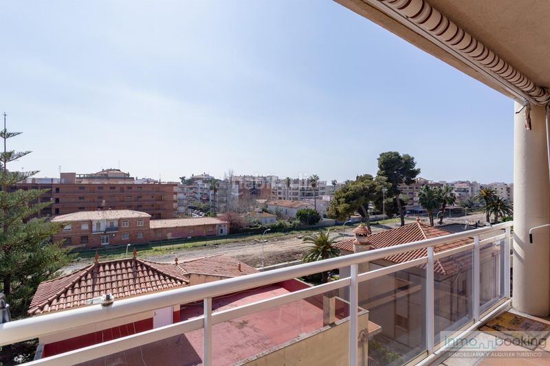 Foto 1ab90d73-4d2d-4428-9410-290ea556961a. Apartament amb calefacció aparcament a Ponent Reus