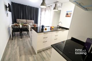 Lloguer Apartament  Avinguda de la diputació. Apartamento de una habitación cerca de la playa