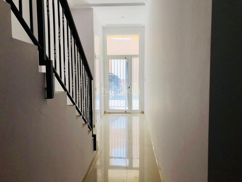 Foto 0d18b7c7-97b5-4a39-ae69-eb90a975a98e. Edificio se vende edificio en Cañada