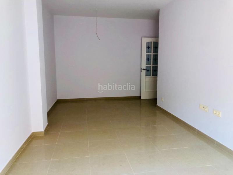 Foto 248af69a-5f27-44c9-b91e-00a6fd15063a. Edificio se vende edificio en Cañada