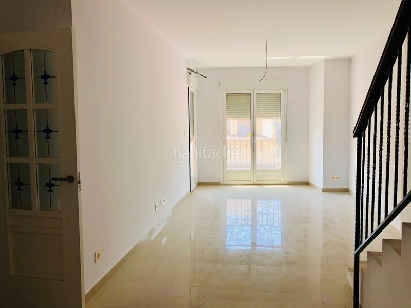 Foto aa2464f6-3ff0-4e11-92ed-8115f3c4a63b. Edificio se vende edificio en Cañada