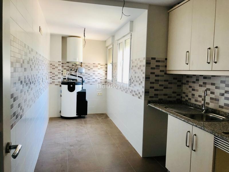 Foto edb25528-2a4e-491d-afc3-133295332f3c. Edificio se vende edificio en Cañada