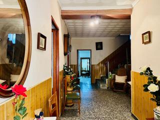 Masia a Biar. Se vende casa de pueblo en biar!