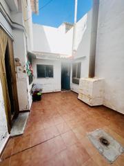 Masia a Las Cruces. Se vende casa de pueblo en villena!