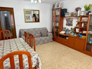 Appartement à La Morenica. Se vende piso en villena con ascensor y cochera!