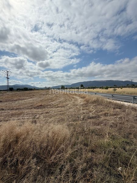 Foto 9d391e11-d40f-436f-8de8-9213f43075e3. Terreny residencial a Biar