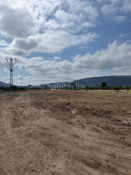 Foto d32b2dae-6472-4698-b706-4d69314f3f8e. Terreny residencial a Biar