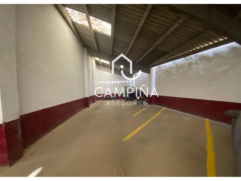 Foto f5719e9c-b998-4b79-8bdc-7b1e7034277e. Aparcament cotxe a bojeo 15 a Trigueros