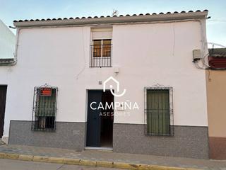 Casa  Pedro díaz gutiérrez. Casa bien situada en beas