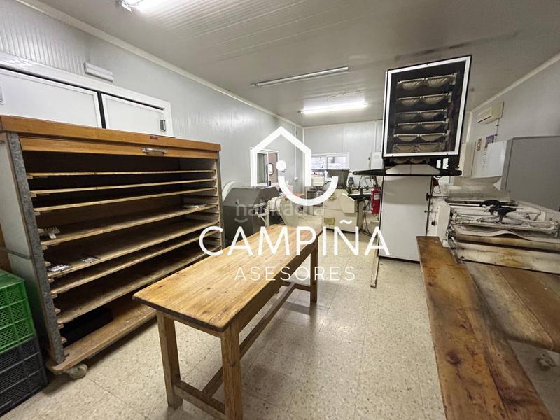 Foto bf76aa13-1f16-49f7-a026-0bc9fc08a6da. Miete fabrikhalle in estación 2 in Beas