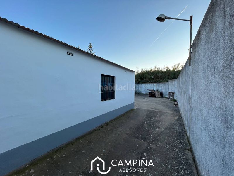 Foto d634b4d6-8663-4bf7-9880-d7191f7b4ca7. Aparcament cotxe a Beas