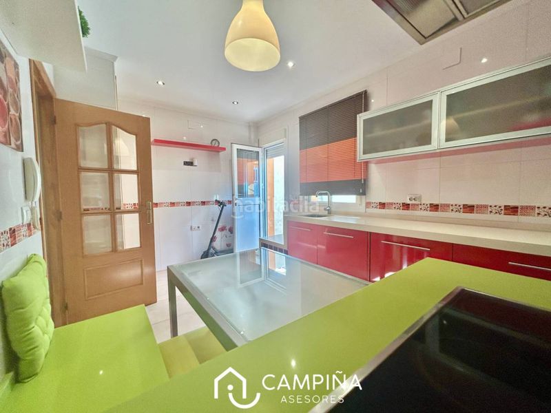 Foto adf36ba7-890f-4ebb-acd8-811360eac7b2. Casa adossada amb piscina a Trigueros