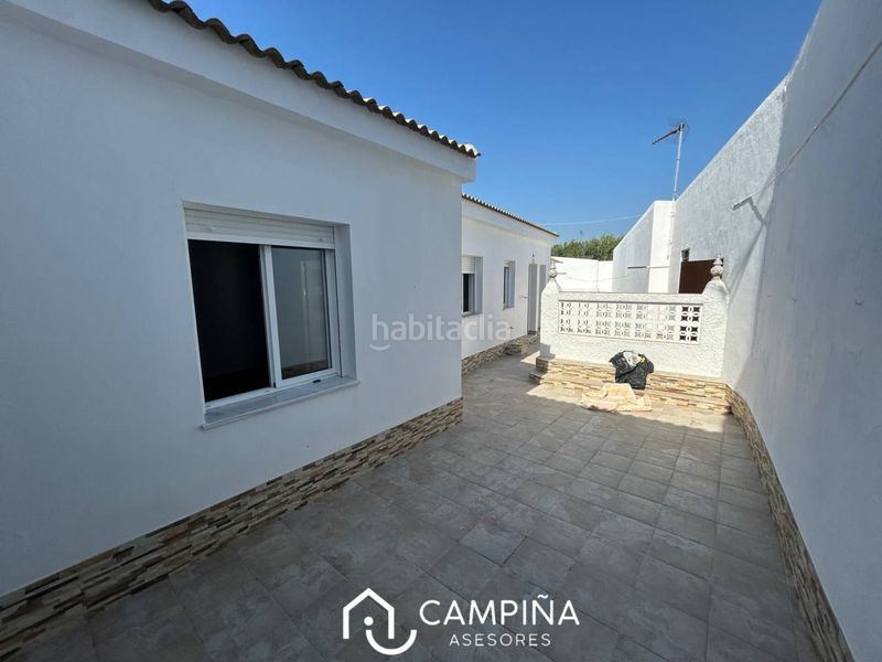 Foto 70ffb858-4a6d-438d-865e-14bee7516eff. Casa amb aparcament a Beas