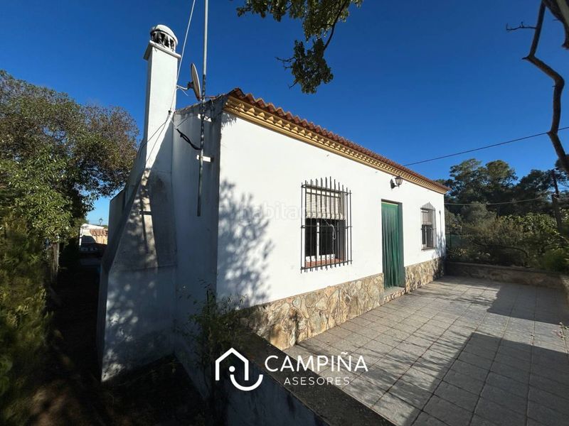 Foto 4406bcee-14b0-4e57-85c7-894c208e0d0f. Masia amb piscina a Trigueros