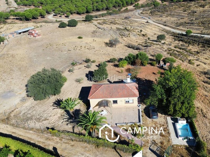 Foto e925b66e-55e1-49aa-b34f-b77b9509a7c8. Casale con piscina in Beas