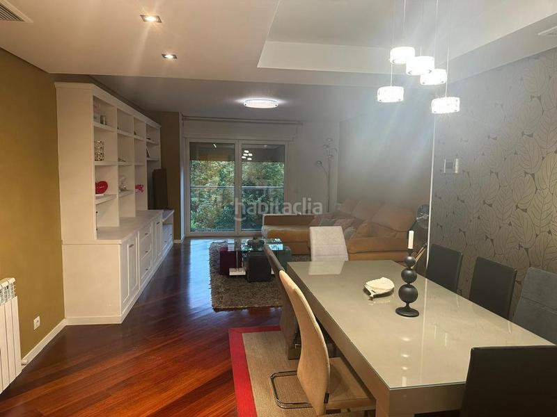 Foto d97902dd-62dd-4e59-b974-2f9c3822b166. Location appartement avec chauffage parking dans Abandoibarra - Guggenheim Bilbao