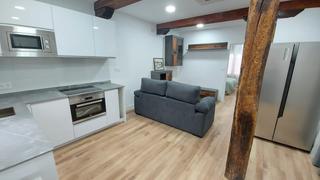 Miete Etagenwohnung  Enderika kalea. Se alquila piso en matico para estancias temporales