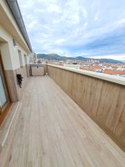Location Appartement  Hurtado de amezaga kalea. Precioso ático con 2 grandes terrazas con vistas impresionantes