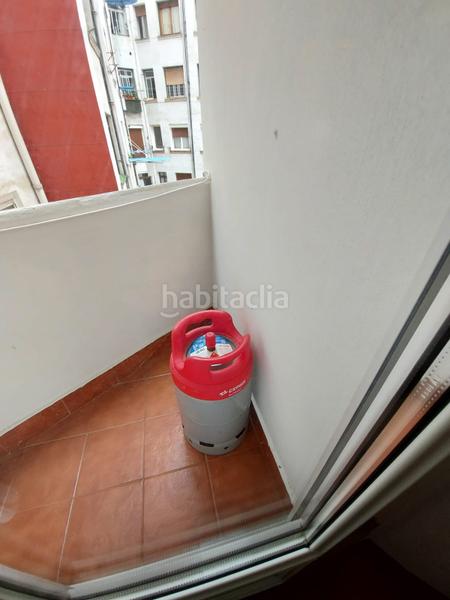Foto f37b9423-67a1-43d8-a57a-8b4a27f75f84. Lloguer pis amb calefacció a Zabalburu Bilbao