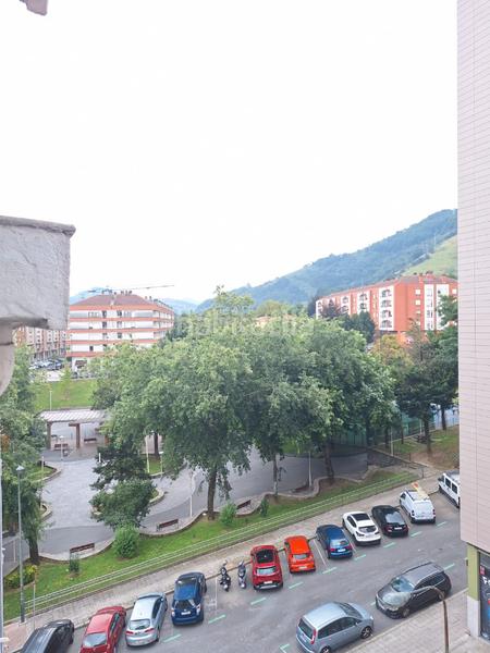 Foto a745f10d-af18-47b4-b59b-13c217d8300e. Piso  exterior 2 habs reformado 5º sin ascensor en Bilbao