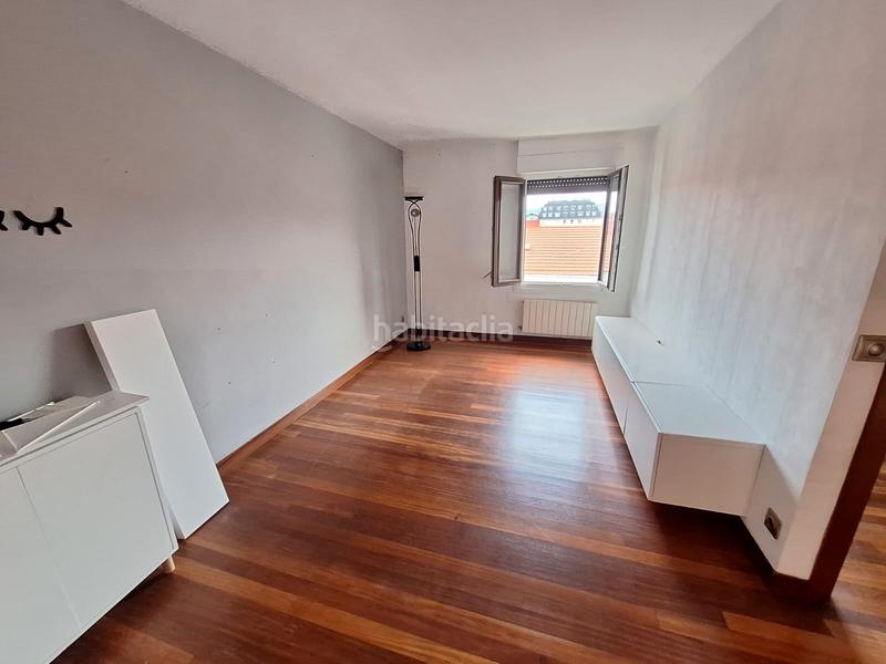 Foto dc2ae3f0-f658-41f9-b067-5d7c96821f90. Appartamento con riscaldamento in San Adrián Bilbao