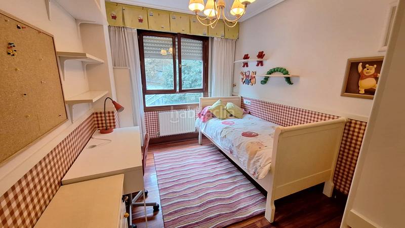 Foto bffc0234-33fd-46a4-b873-941de5a67d03. Location appartement avec chauffage parking dans Basurtu Bilbao