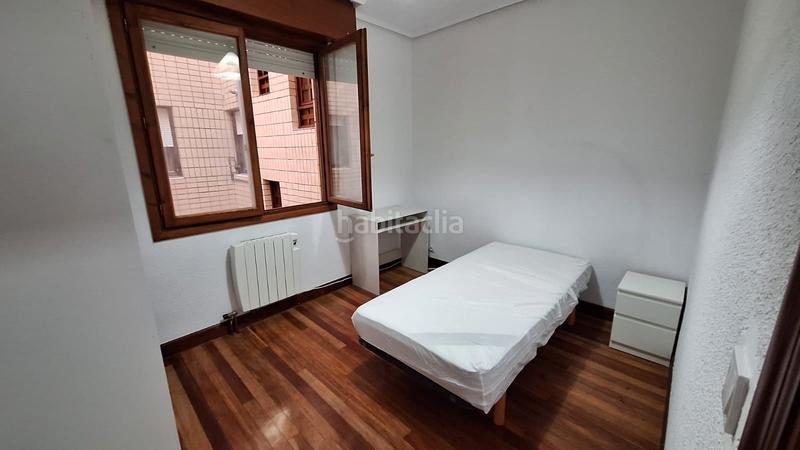 Foto 1737314f-0829-4e15-a674-1adc6a7513c1. Miete etagenwohnung mit heizung in Basurtu Bilbao