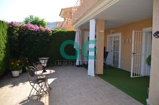Casa en Calle de tomás lloret lloret. Casa con 3 habitaciones con parking, calefacción, aire acondicio