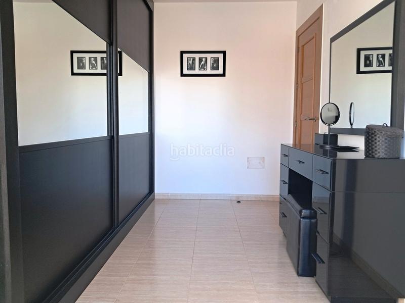 Foto 101df9b4-7d09-4648-aa5e-9df42aac1ce1. Casa adossada amb aparcament piscina a Almerimar Ejido (El)