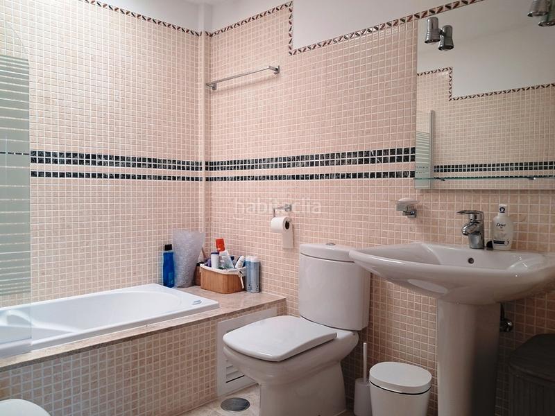 Foto 49e1427d-9111-4745-9200-f07eeca15097. Casa adossada amb aparcament piscina a Almerimar Ejido (El)