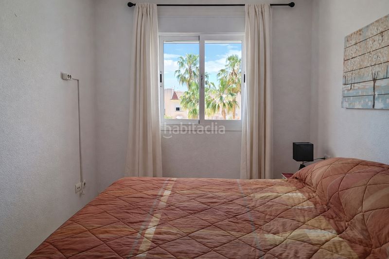 Foto ae8956f5-1362-422e-91fb-3d34dd40cf58. Apartament amb piscina a Almerimar Ejido (El)