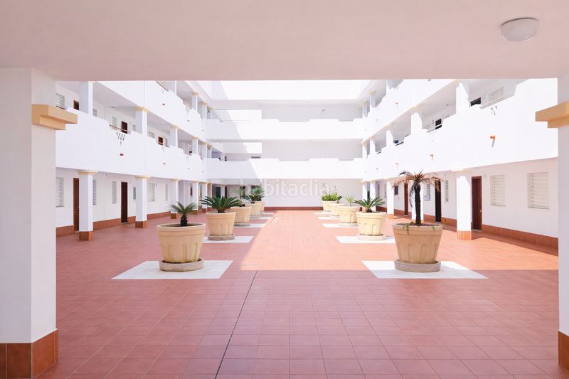 Foto e4057939-5887-448a-9767-1f386bfb26f9. Apartament amb piscina a Almerimar Ejido (El)