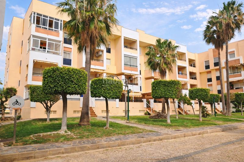 Foto 116a2dea-2cf8-4dee-b2f2-e8333d340bdb. Apartament amb piscina a Almerimar Ejido (El)