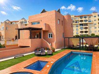 Xalet  Calle flamencos. Chalet en almerimar