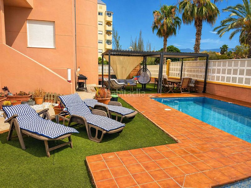 Foto 4ce1e9f4-9ec9-484a-9493-2c701c97029d. Xalet amb piscina a Almerimar Ejido (El)